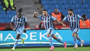 Pendikspor vs Trabzonspor 20h00 ngày 18/2 (VĐQG Thổ Nhĩ Kỳ 2023/24) Pendikspor là đội bóng tân binh ở mùa giải VĐQG Thổ Nhĩ Kỳ năm nay và sau 25 vòng đấu, đội bóng này đã được "nếm trải" đầy đủ sự khác biệt về trình độ giữa 2 hạng đấu. Hiện Pendikspor mới chỉ có được 26 điểm và xếp thứ 18/20 trên BXH - một trong 4 vị trí sẽ phải xuống giải hạng 2 mùa sau. Hãy đến FUN88 thể thao trực tuyến để biết thêm thông tin nhé .